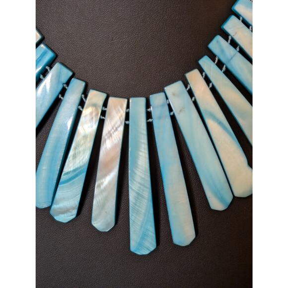 Erica Lyons Blue Shell Collar Necklace - Picture 2 of 6